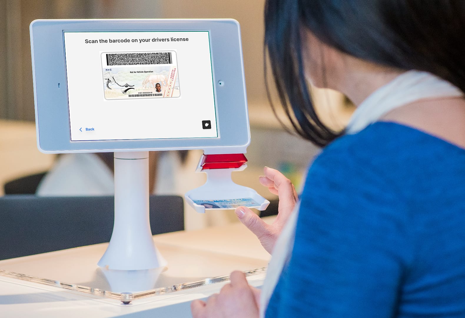 VM_scan_ipad_kiosk CrisisAlert™ Badge