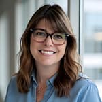 Carly Headshot
